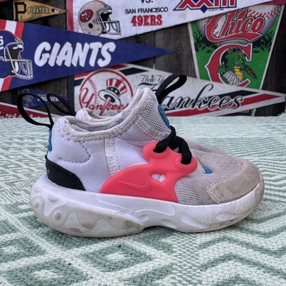 Size7c - Nike BQ4004-101 React Presto Wht Hyper Pink Photo Blue‎ Toddler